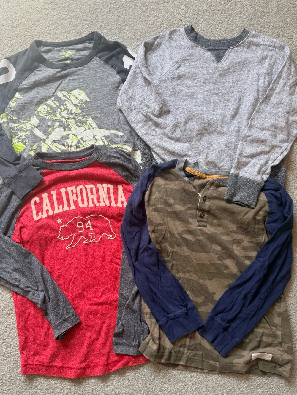 Boys Size 8 Osh Kosh B'gosh, Carter’s, Old Navy Long-Sleeve Tee 4 Piece Lot